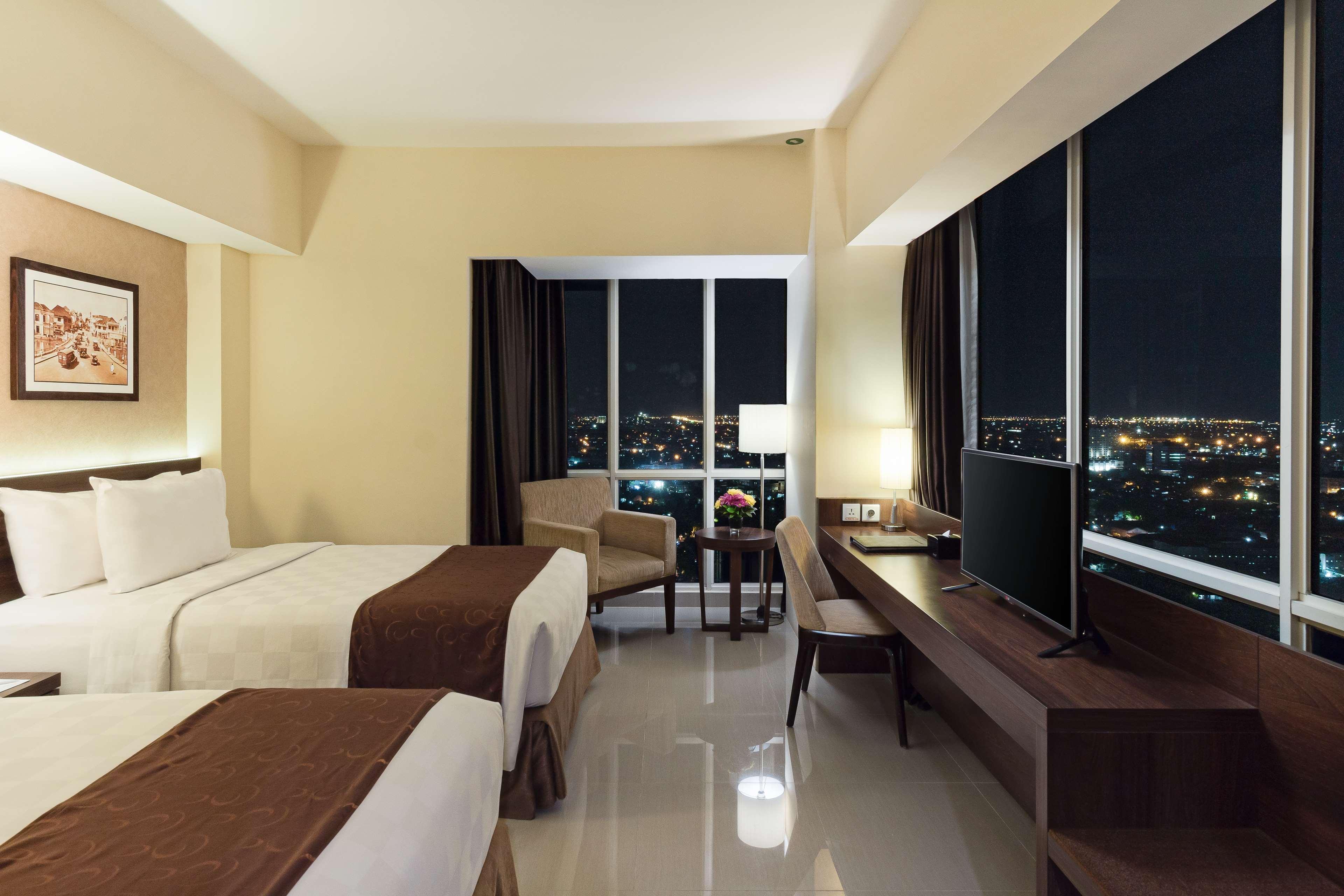 Best Western Papilio Hotel Surabaya Exterior photo