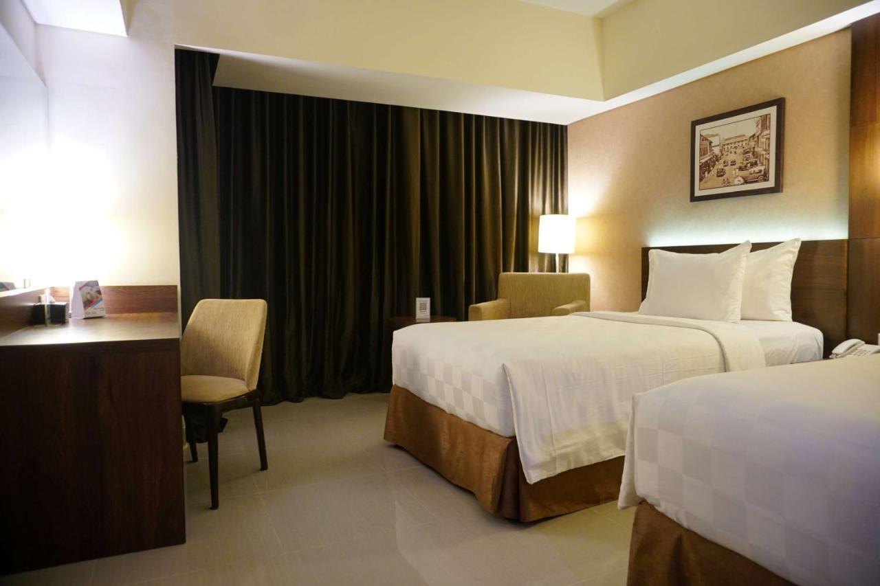 Best Western Papilio Hotel Surabaya Exterior photo