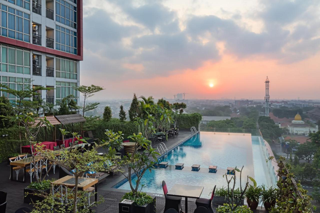 Best Western Papilio Hotel Surabaya Exterior photo