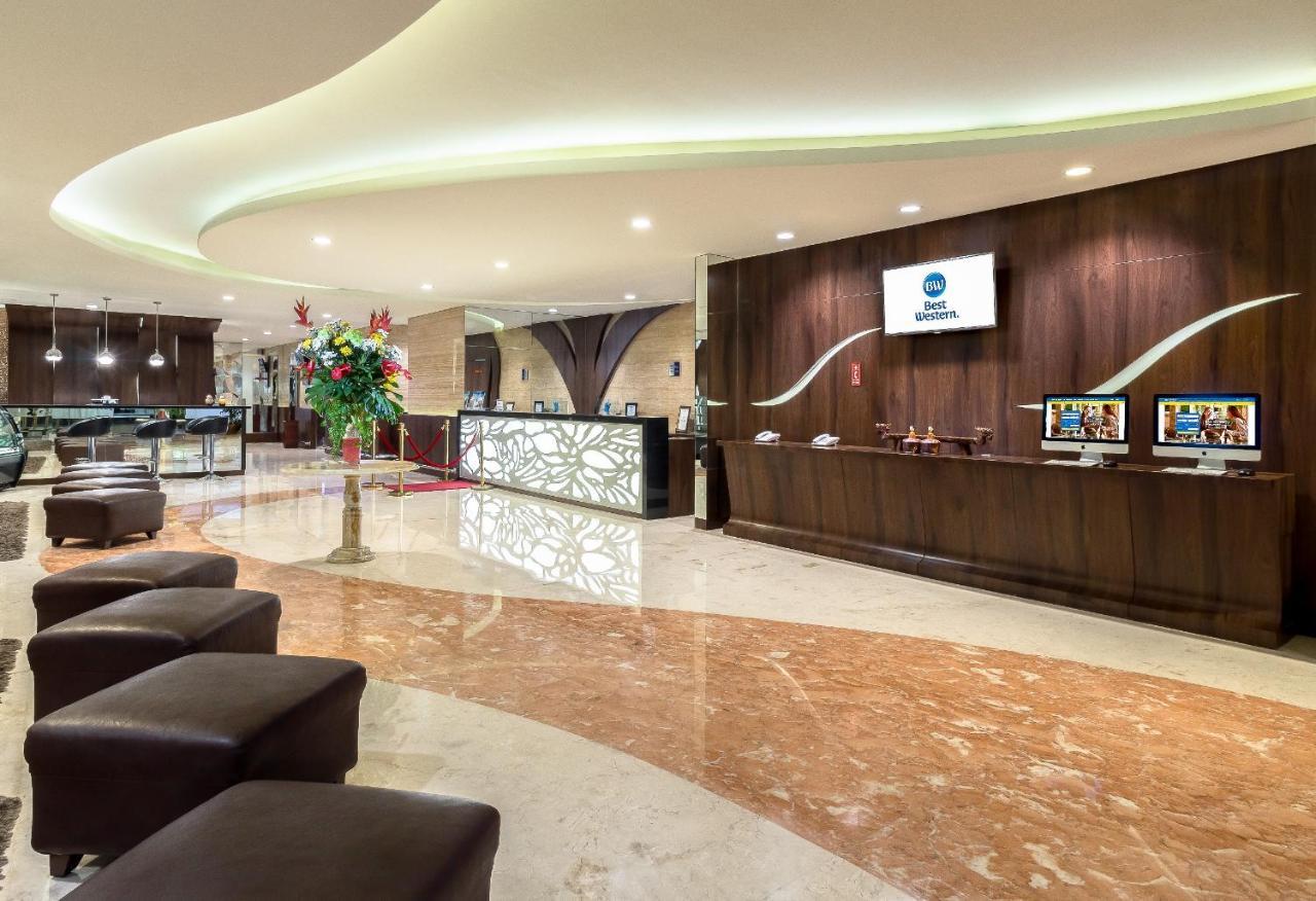 Best Western Papilio Hotel Surabaya Exterior photo